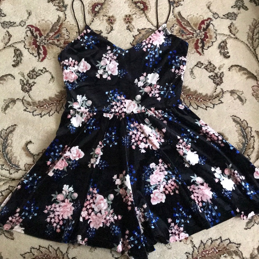 3/$28 H&M Velvet Floral Romper